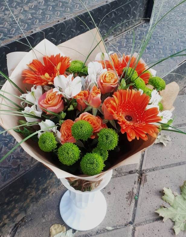 Букет цветов из: Герберы, Хризантемы, Альстромерии и Розы в Батецком