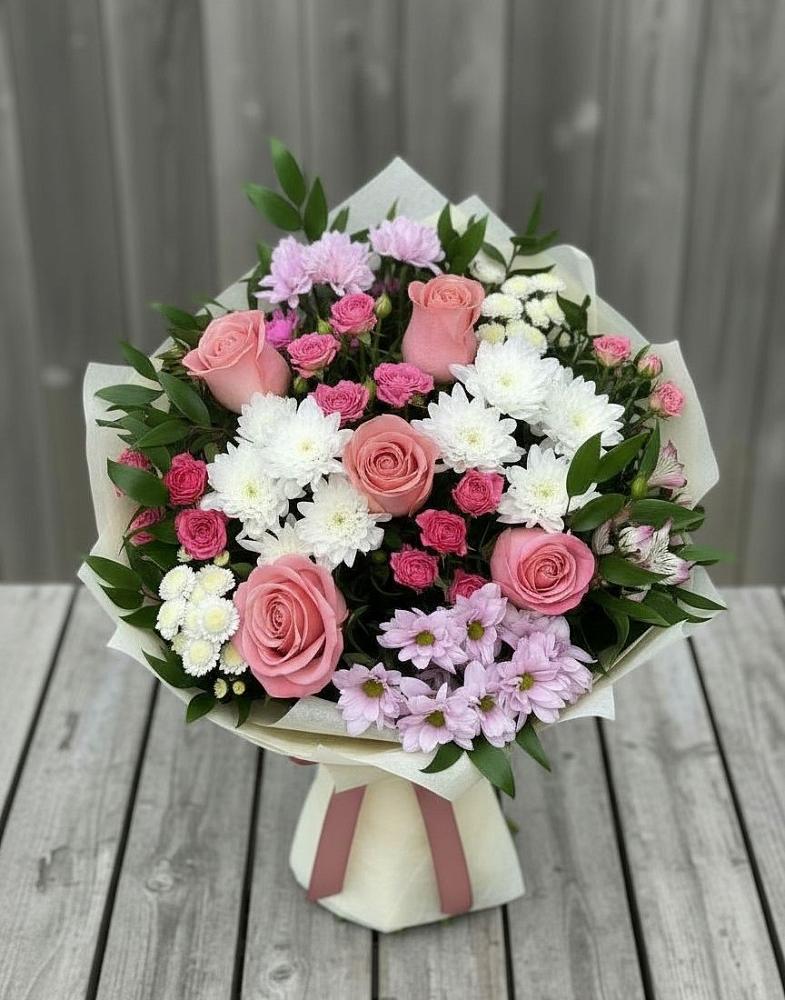 Букет цветов из: Альстромерии, Гвоздики, Розы и Хризантемы в Батецком
