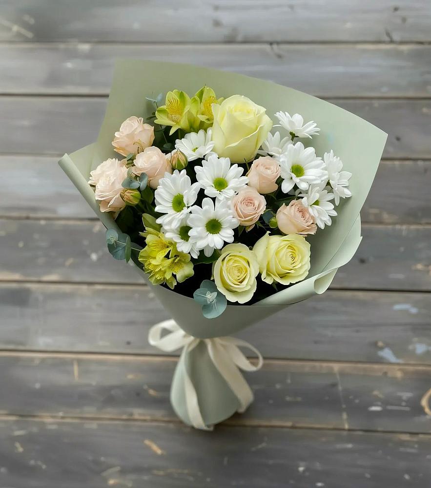 Букет цветов из: Альстромерии, Розы и Хризантемы в Батецком