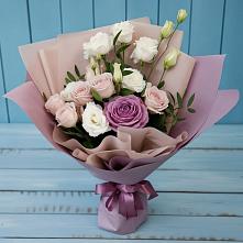 Букет цветов из:  Розы и Лизиантусы в Батецком