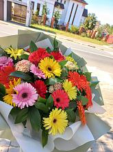 Букет цветов из:  Герберы #REPLACE_PRED# Батецком