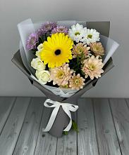 Букет цветов из:  Розы, Герберы и Хризантемы в Батецком