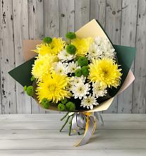 Букет цветов из:  Хризантемы в Батецком
