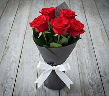 Букет 5 Красных роз Эдлесс Лав #REPLACE_PRED# Батецком