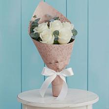 Букет цветов из:  Розы в Батецком