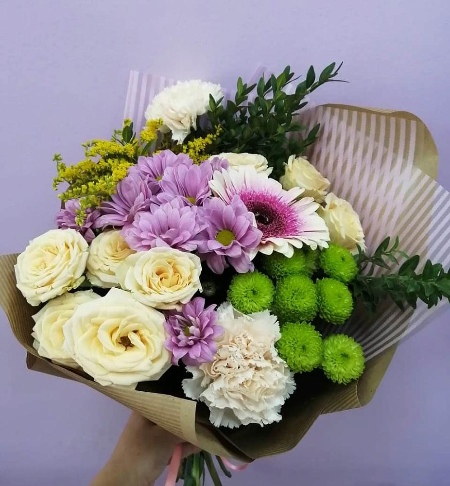 Букет цветов из: Хризантемы, Розы, Гвоздики и Герберы в Батецком