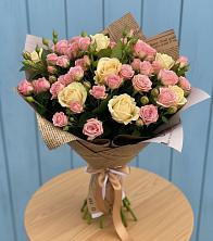 Букет цветов из:  Розы в Батецком