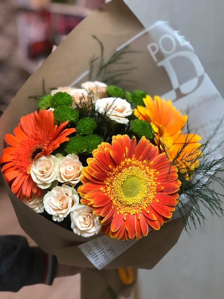 Букет цветов из: Герберы, Хризантемы и Розы в Батецком